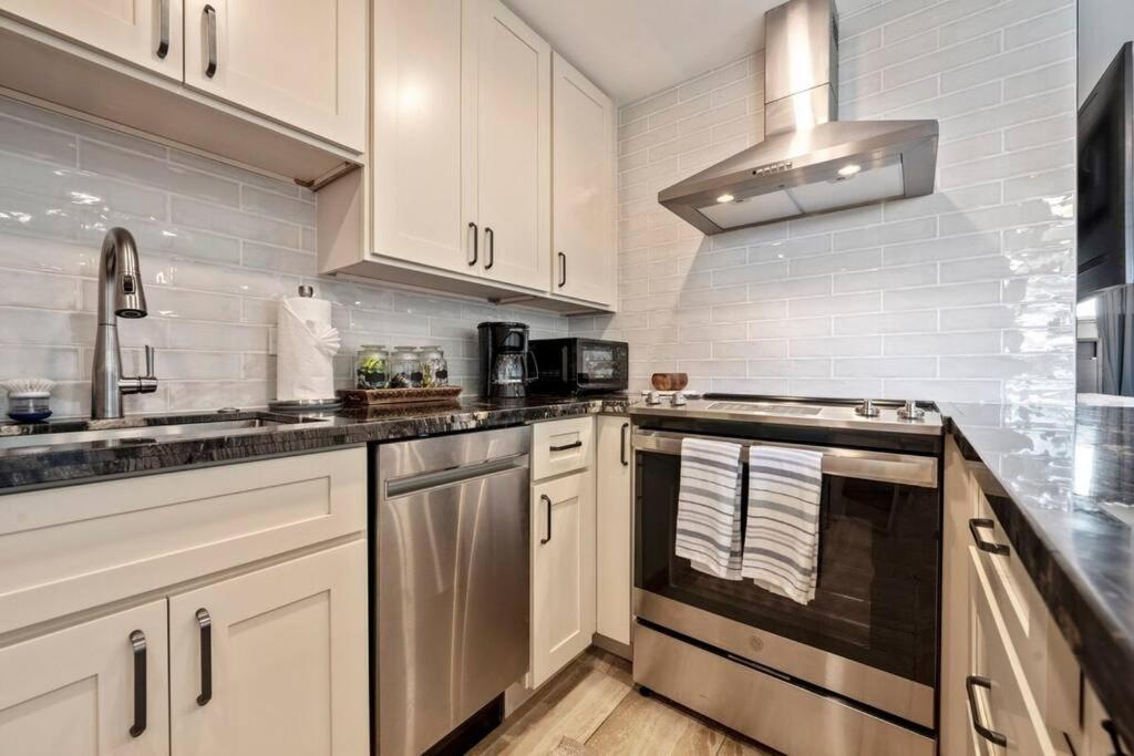 Hale Ono Loa 403- Top Floor, Ocean View, & Complete Modern Remodel Lägenhet Kahana Exteriör bild